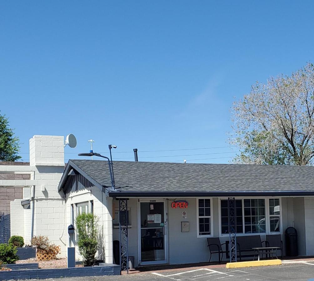 Pinecrest Inn & Suites Flagstaff Exterior foto
